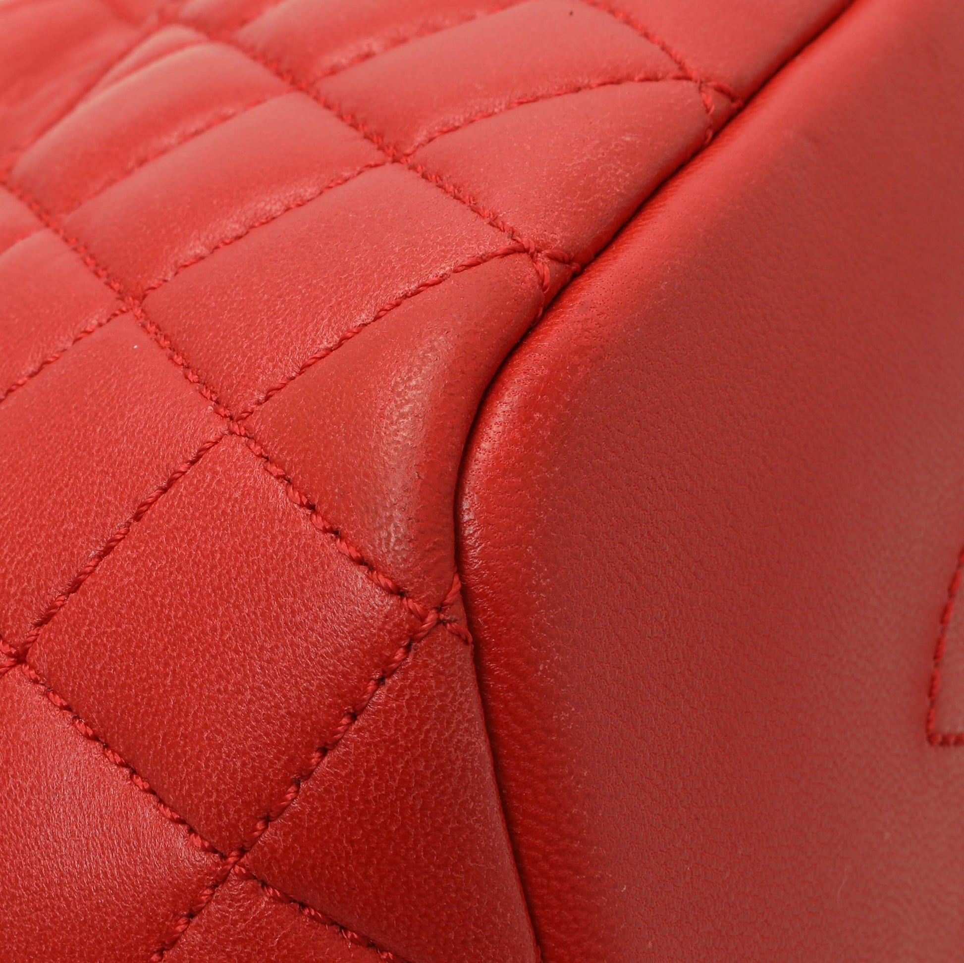 Exclusive Chanel Red Quilted Lambskin Small Hobo — Alternate View 7