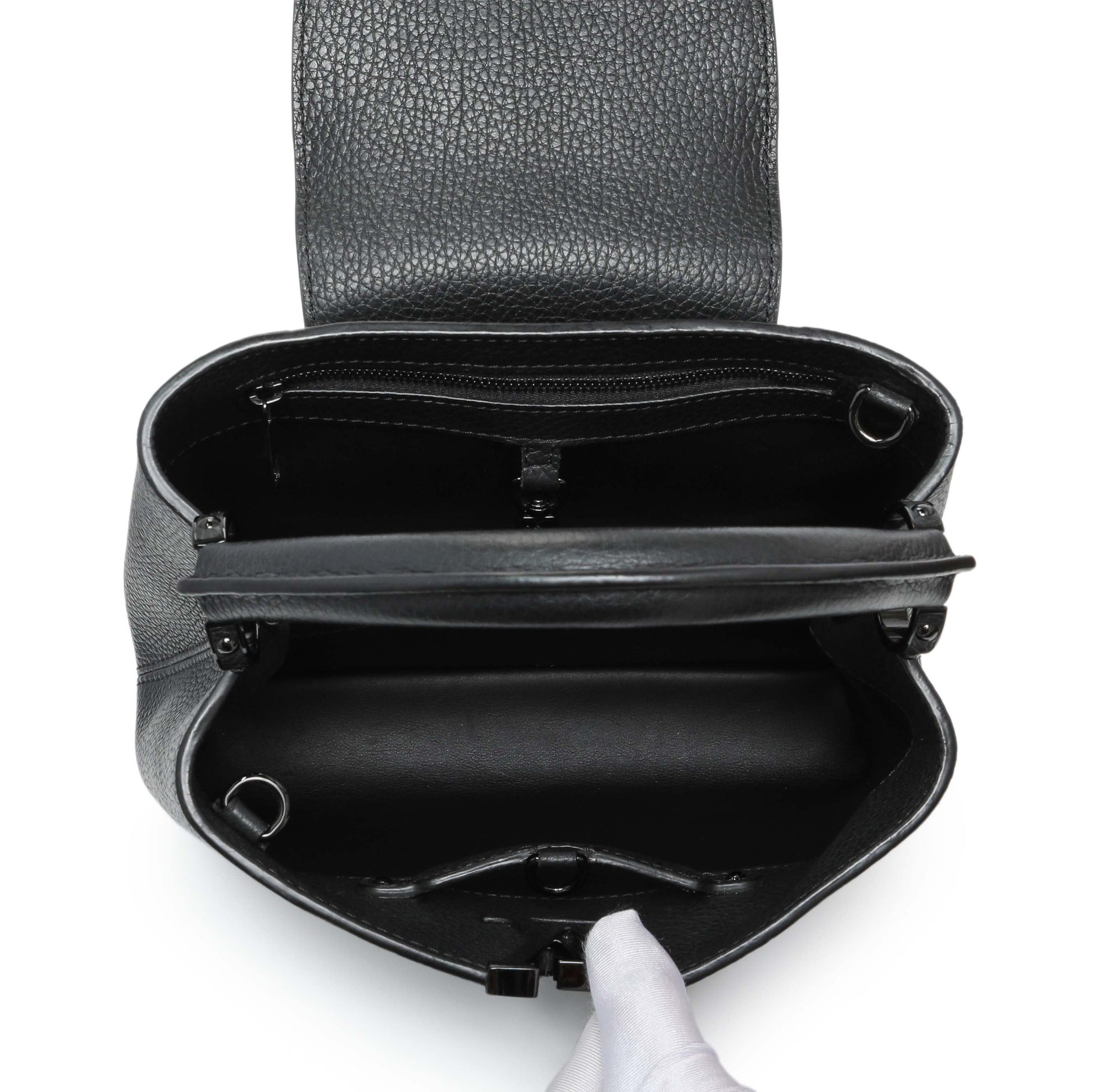 Exclusive Louis Vuitton Black Taurillon Capucines BB — Top View