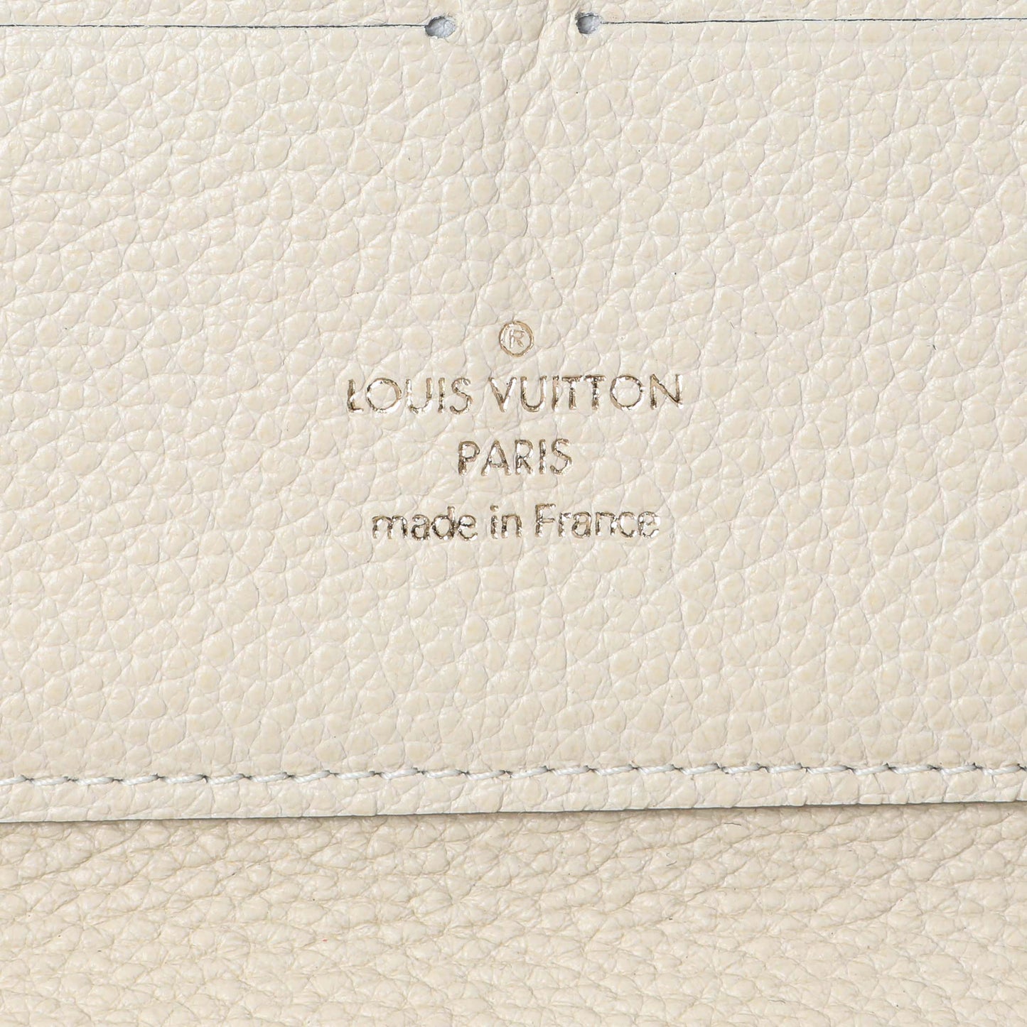 Exclusive Louis Vuitton White Empreinte Zippy Organizer — Detail View