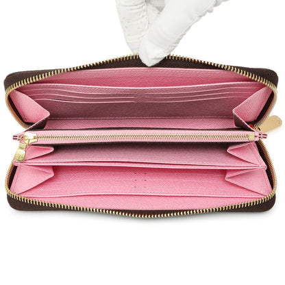 Exclusive Louis Vuitton 2023 Christmas Animation Zippy Wallet — Top View