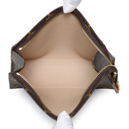 Exclusive Louis Vuitton Monogram Toiletry Pouch 19 — Top View
