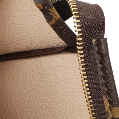 Exclusive Louis Vuitton Monogram Toiletry Pouch 19 — Lifestyle View