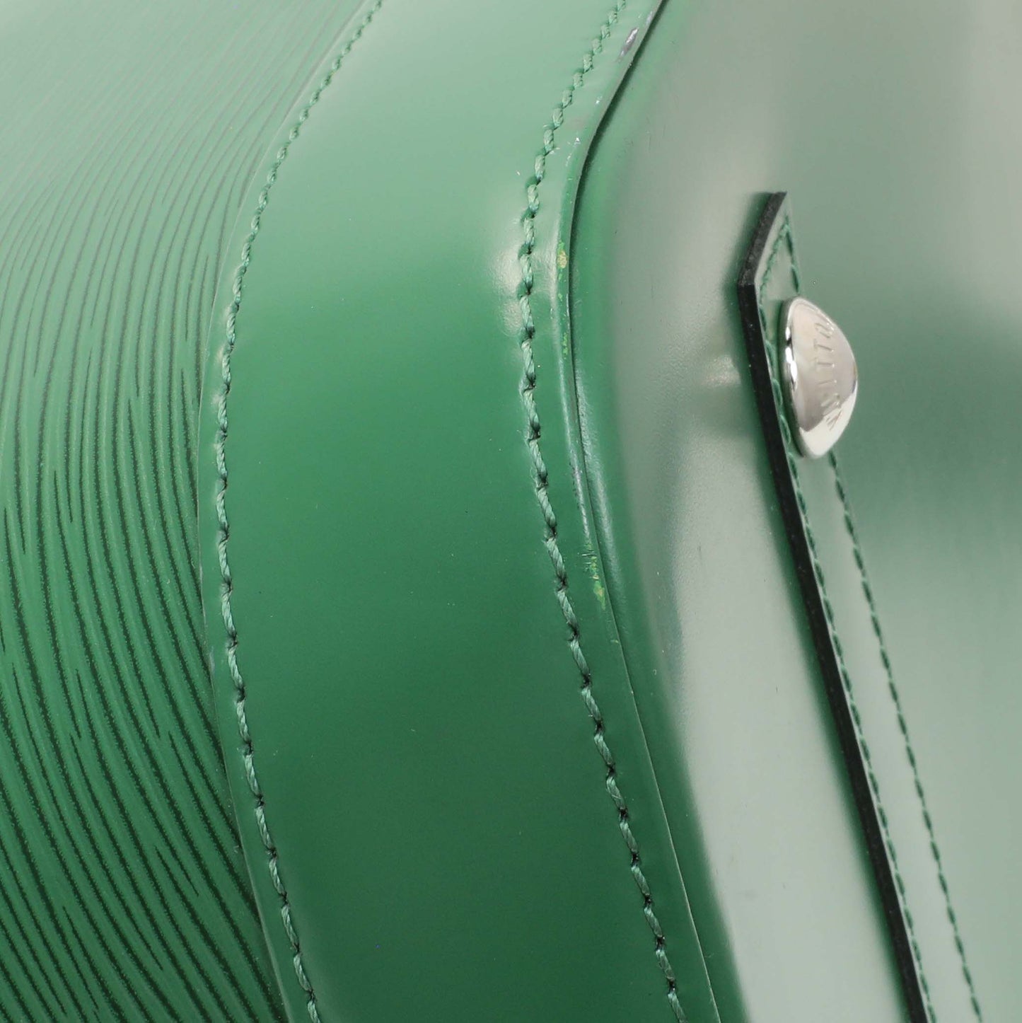 Exclusive Louis Vuitton Green Epi Alma GM — Top View