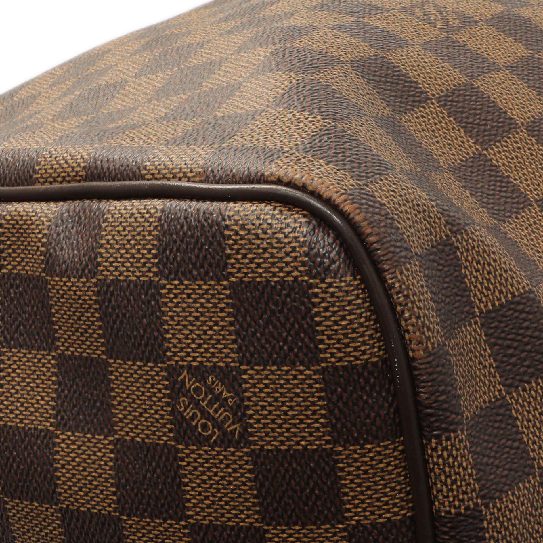 Exclusive Louis Vuitton Damier Ebene Keepall Bandouliere 55 — Lifestyle View