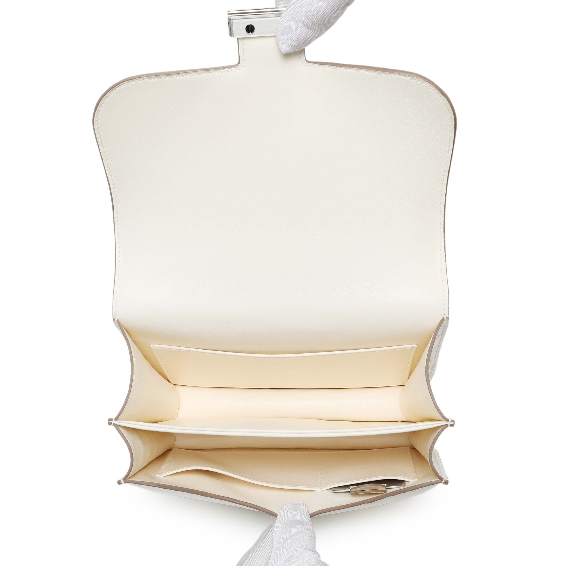 Exclusive Hermes Béton Matte Alligator Constance 18 — Detail View