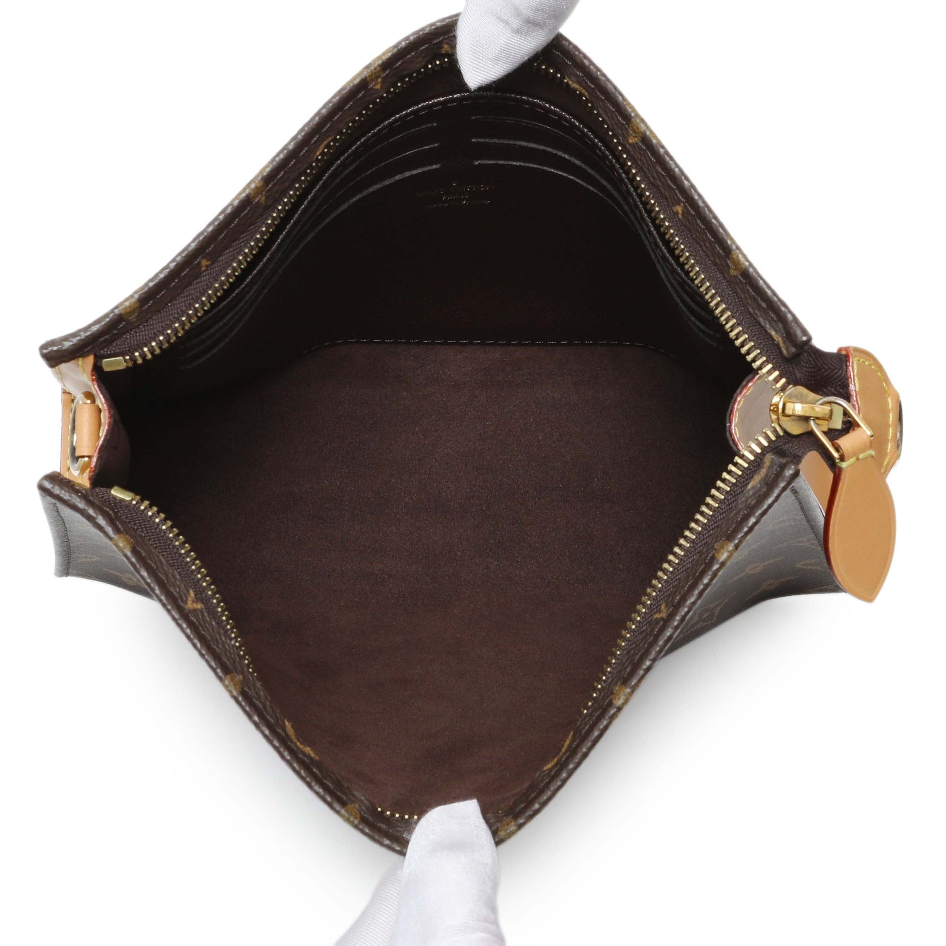 Exclusive Louis Vuitton Monogram Toiletry Pouch On Chain — Alternate View 8