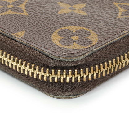 Exclusive Louis Vuitton Monogram Clemence Wallet — Lifestyle View