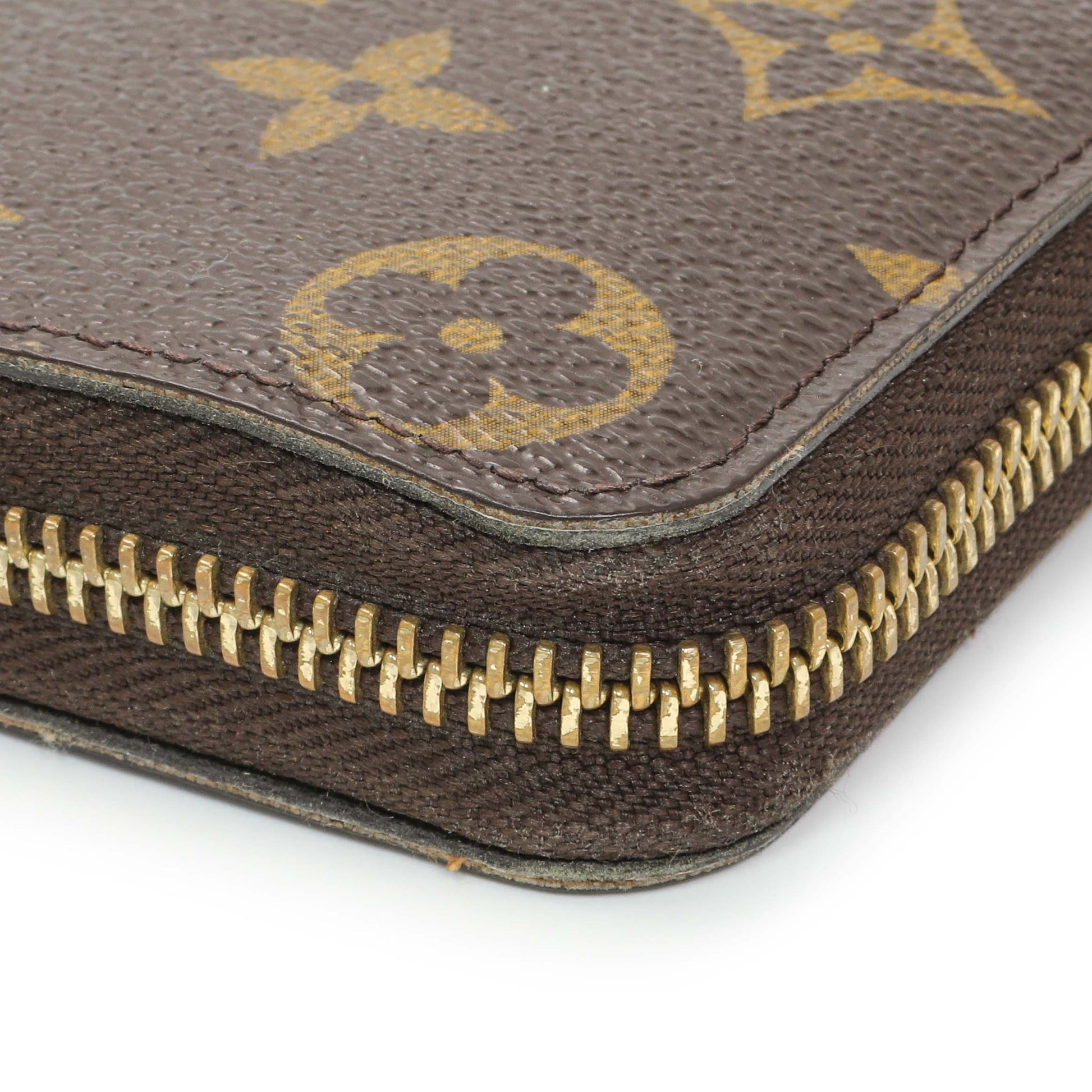 Exclusive Louis Vuitton Monogram Clemence Wallet — Alternate View 7
