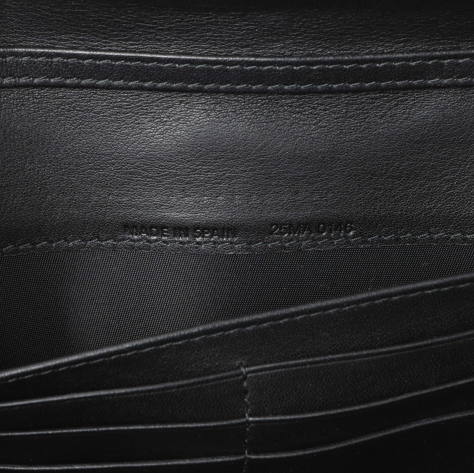 Exclusive Christian Dior Black Patent Cannage Lady Dior Rendezvous Wallet On Chain — Lifestyle View