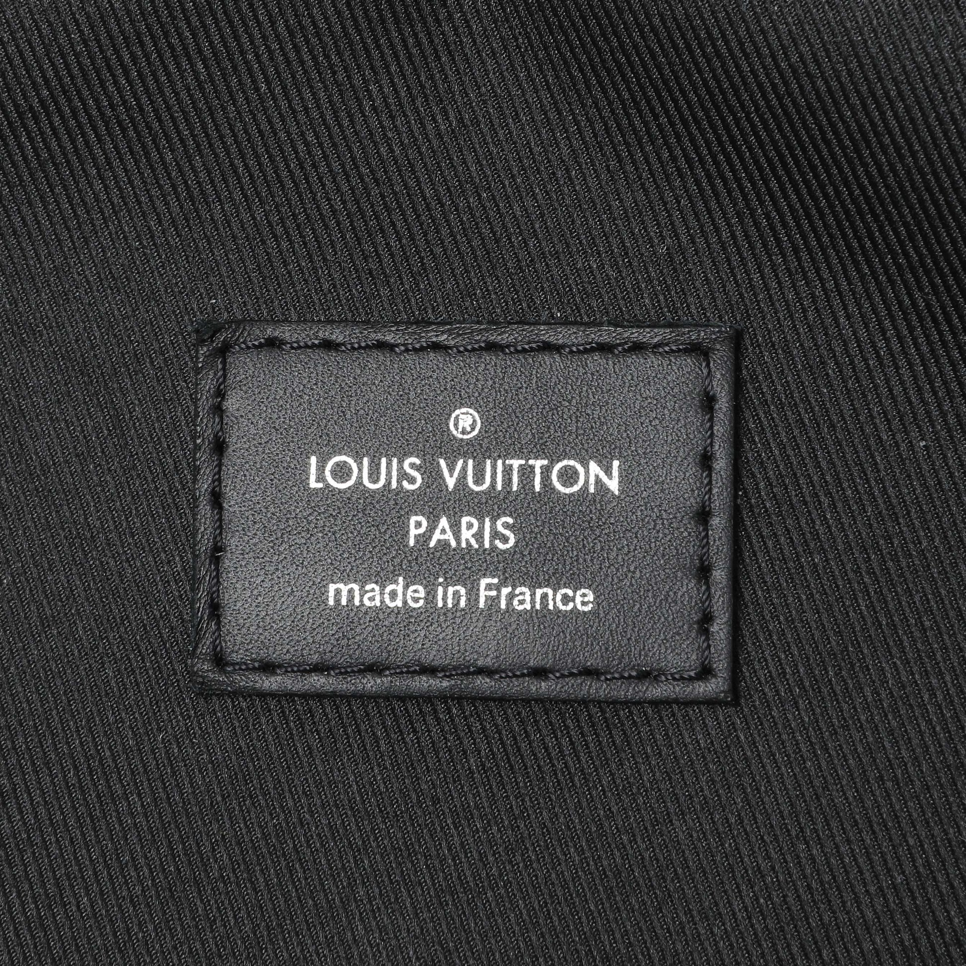 Exclusive Louis Vuitton Damier Onyx Avenue Sling Bag NM — Detail View