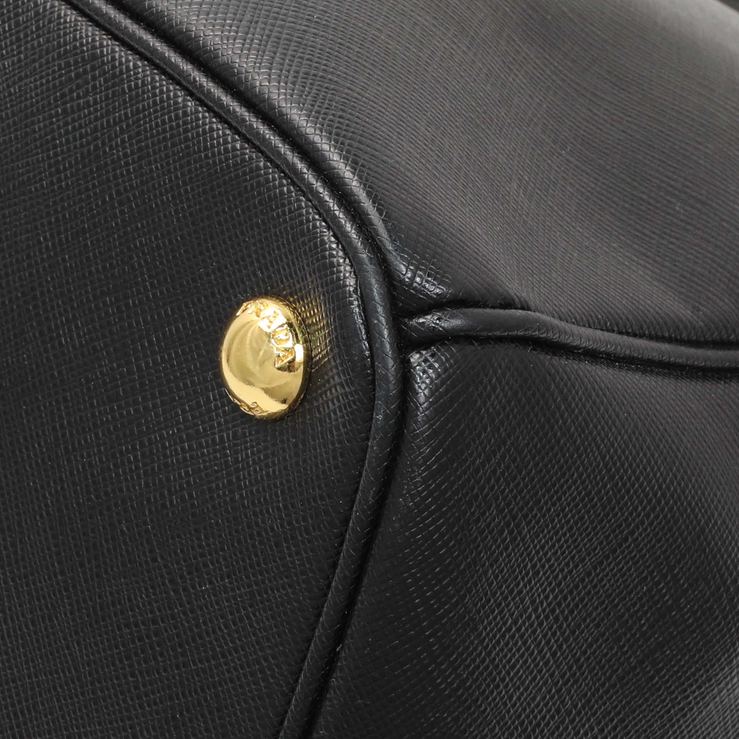 Exclusive Prada Black Saffiano Large Galleria Double Zip Tote — Detail View