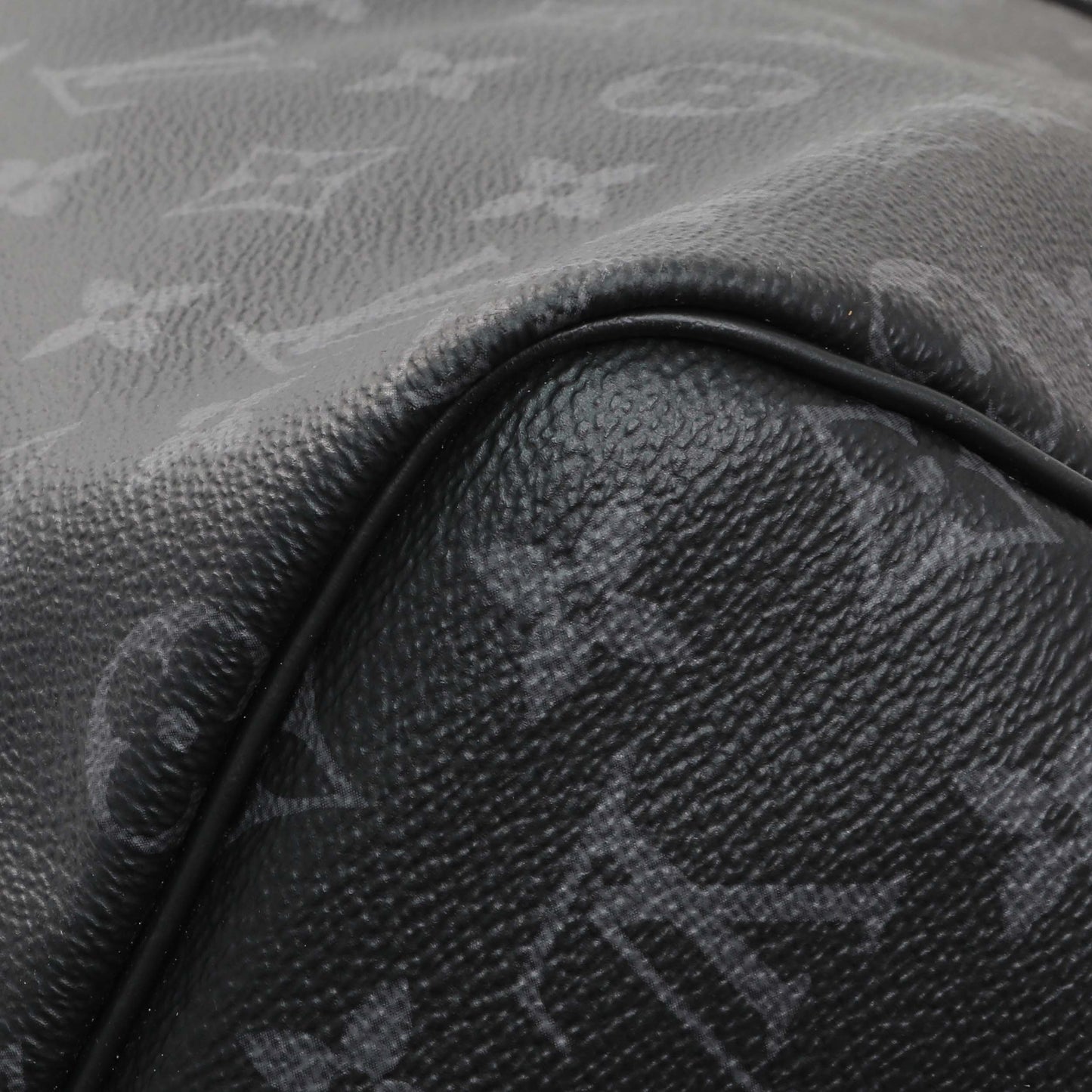 Exclusive Louis Vuitton Monogram Eclipse Keepall Bandouliere 55 — Detail View
