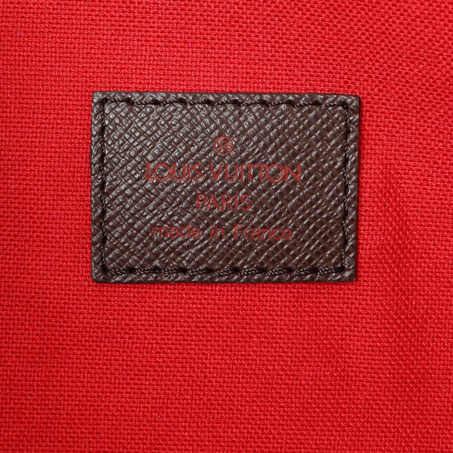 Exclusive Louis Vuitton Damier Ebene Belem MM — Detail View