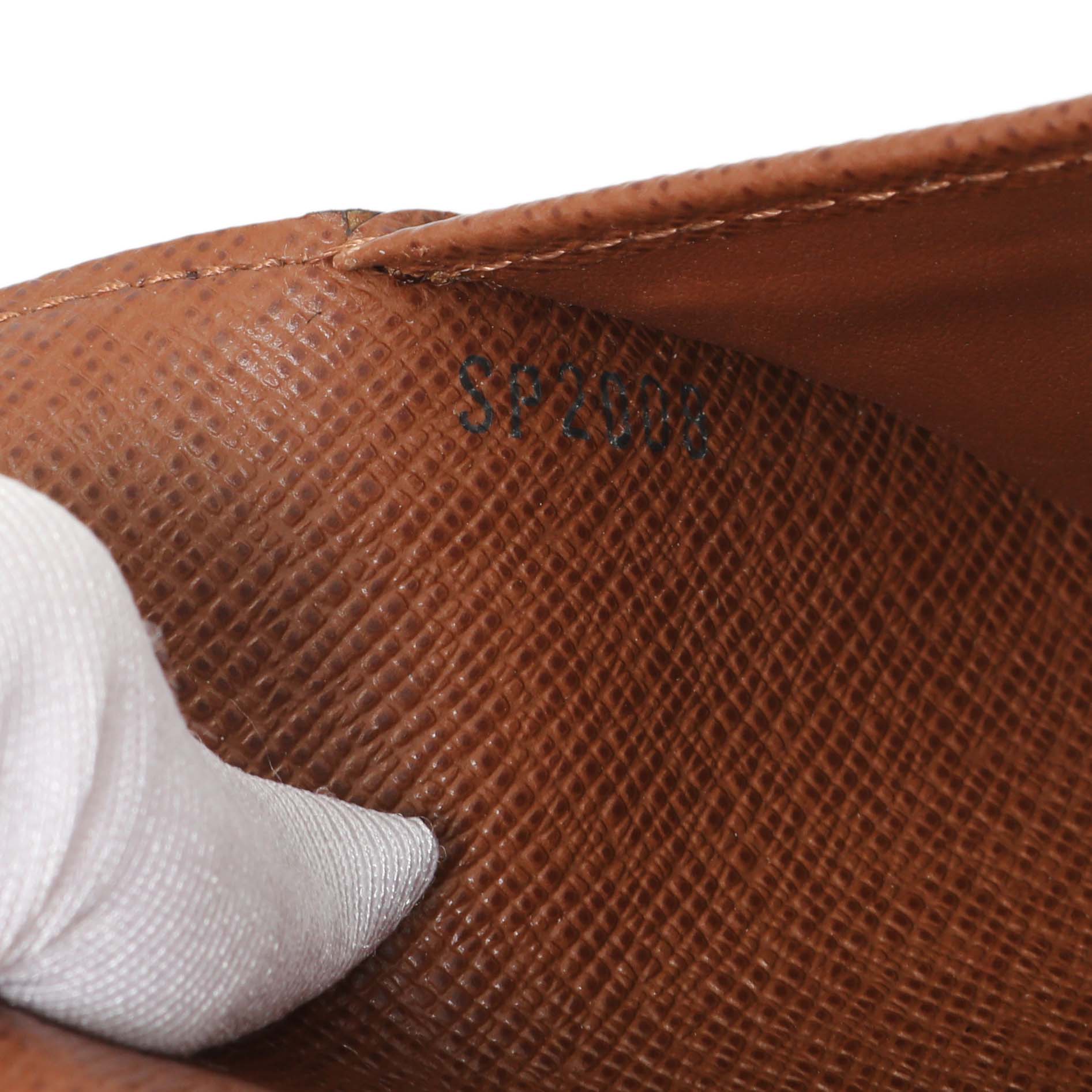 Exclusive Louis Vuitton Monogram Small Ring Agenda Cover — Lifestyle View