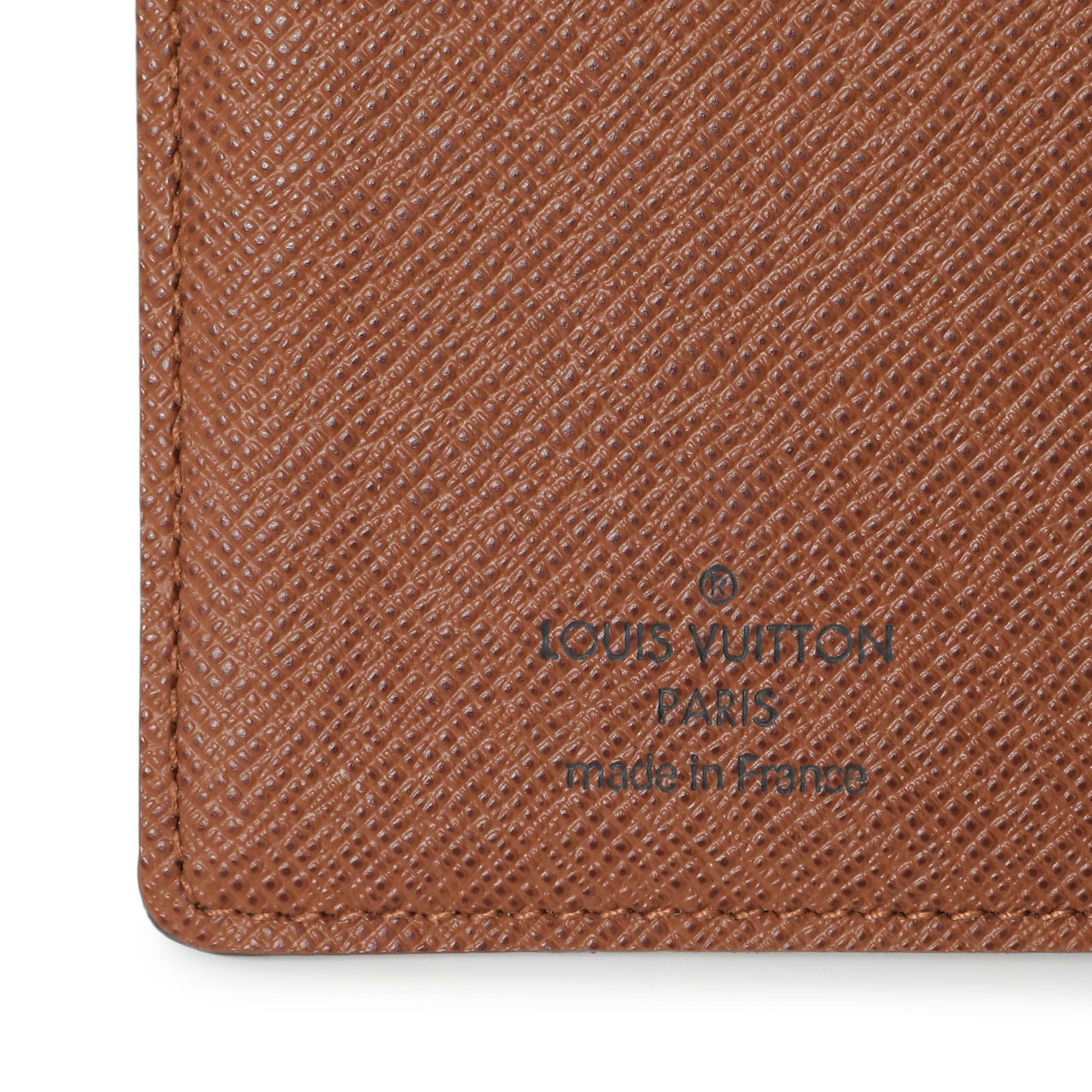 Exclusive Louis Vuitton Monogram Small Ring Agenda Cover — Detail View