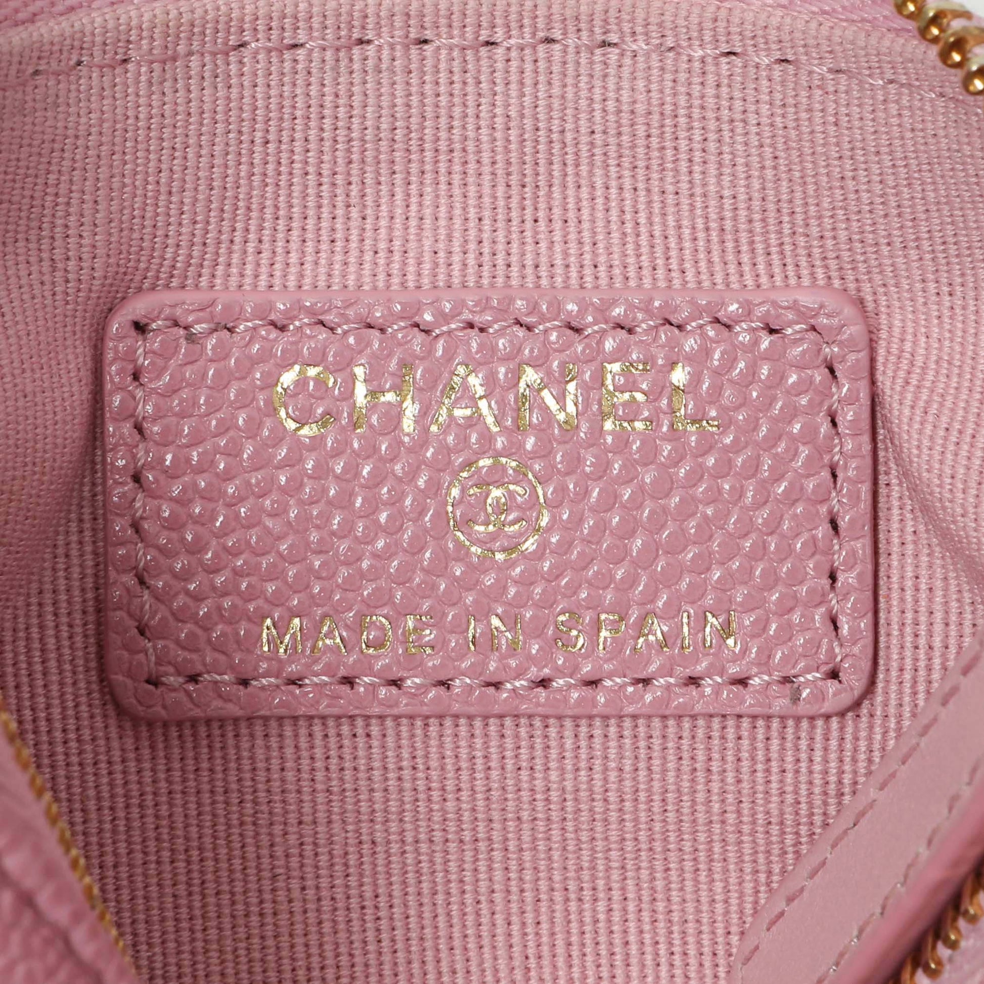 Exclusive Chanel Pink Quilted Caviar Small Cosmetic Case — Detail View