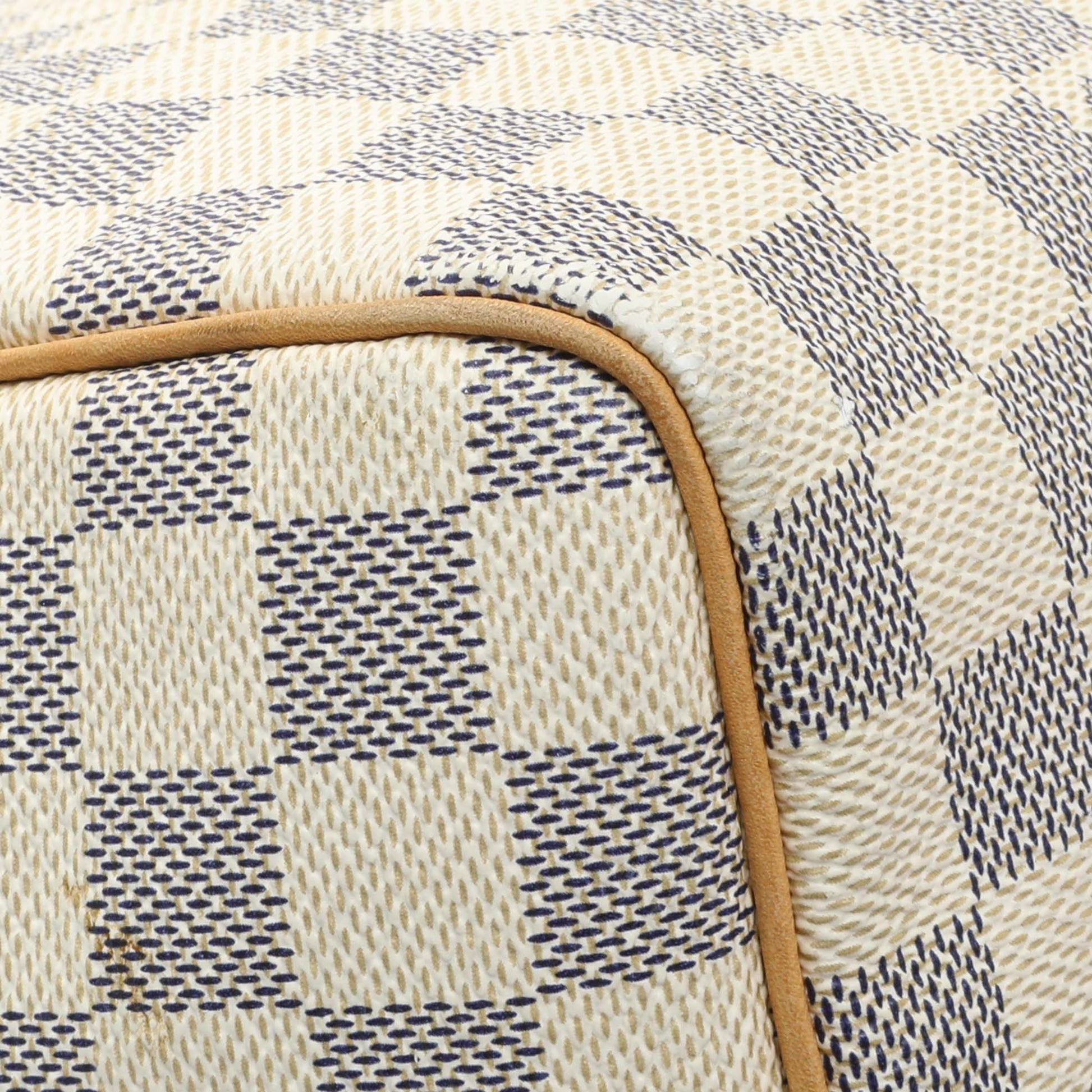 Exclusive Louis Vuitton Damier Azur Speedy 30 — Lifestyle View