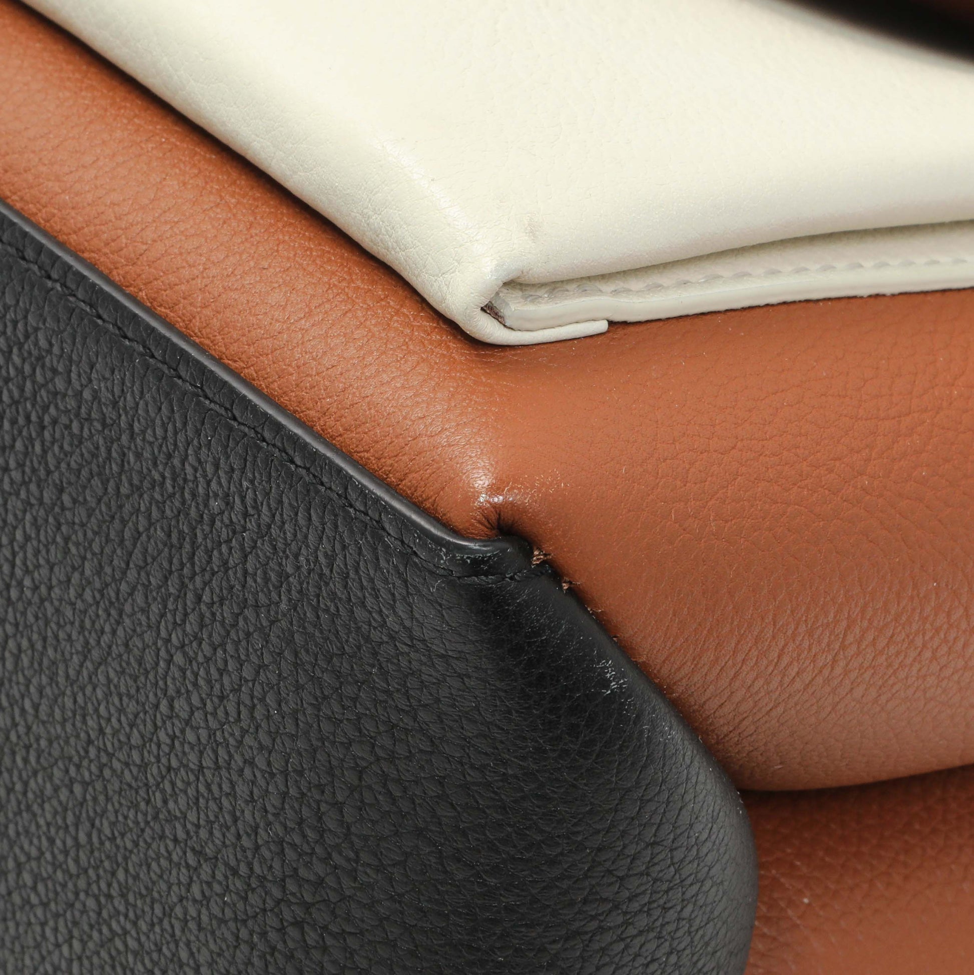 Exclusive Louis Vuitton Caramel Creme Black Soft Calfskin My Lockme Top Handle — Detail View