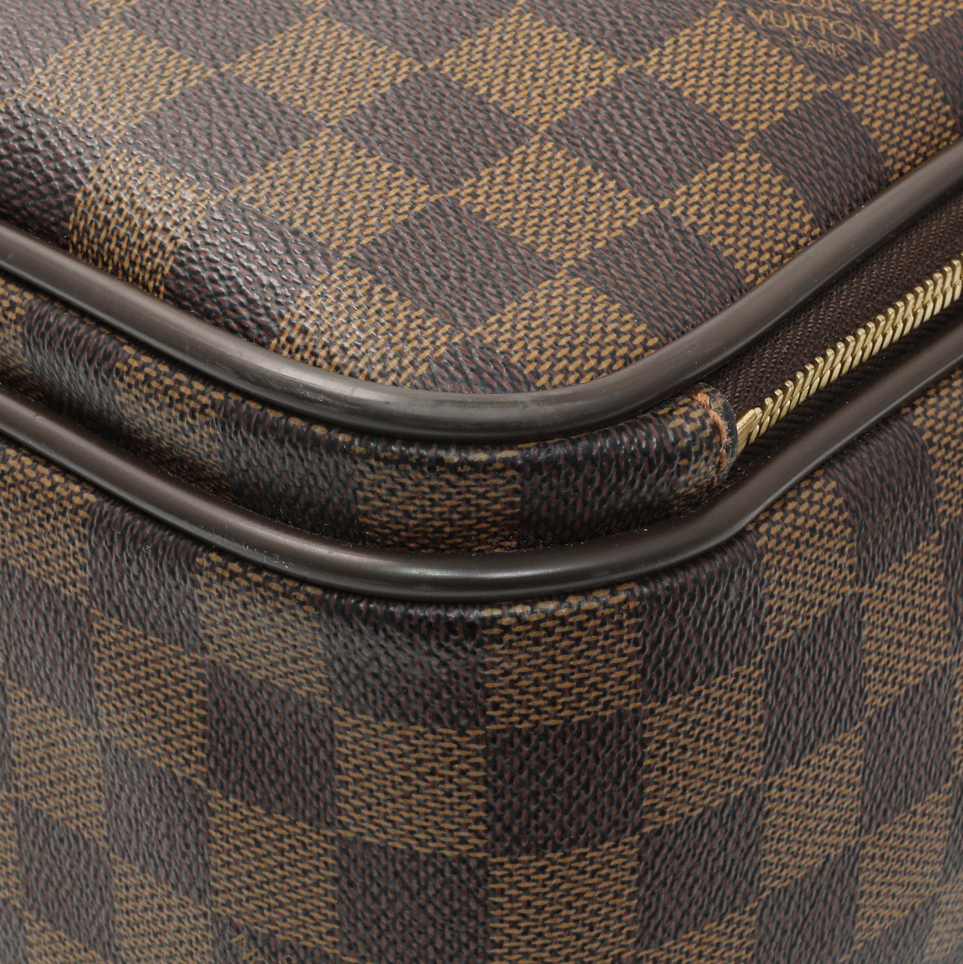 Exclusive Louis Vuitton Damier Ebene Icare — Detail View