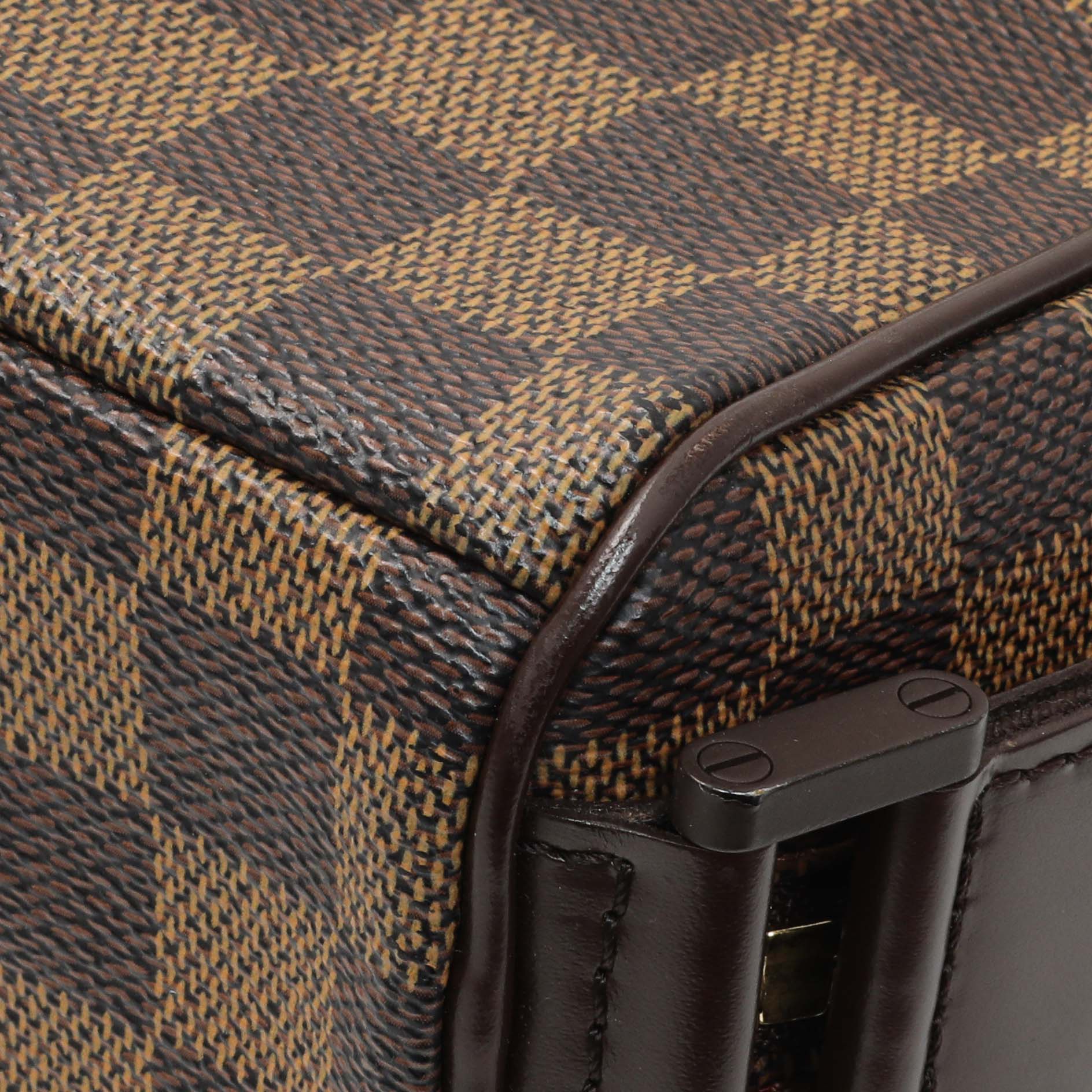 Exclusive Louis Vuitton Damier Ebene Olav PM — Detail View