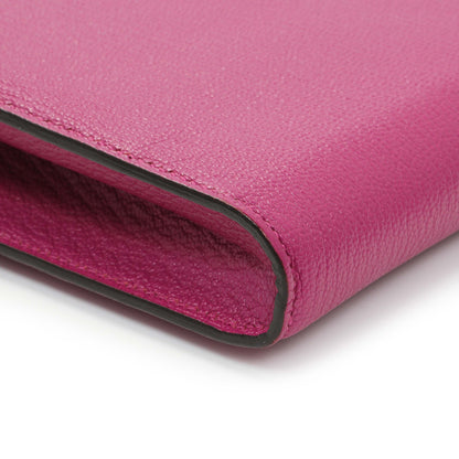 Exclusive Hermes Rose Pourpre Chèvre Mysore Clic 16 — Lifestyle View