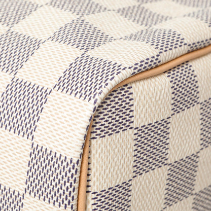 Exclusive Louis Vuitton Damier Azur Speedy 25 — Detail View