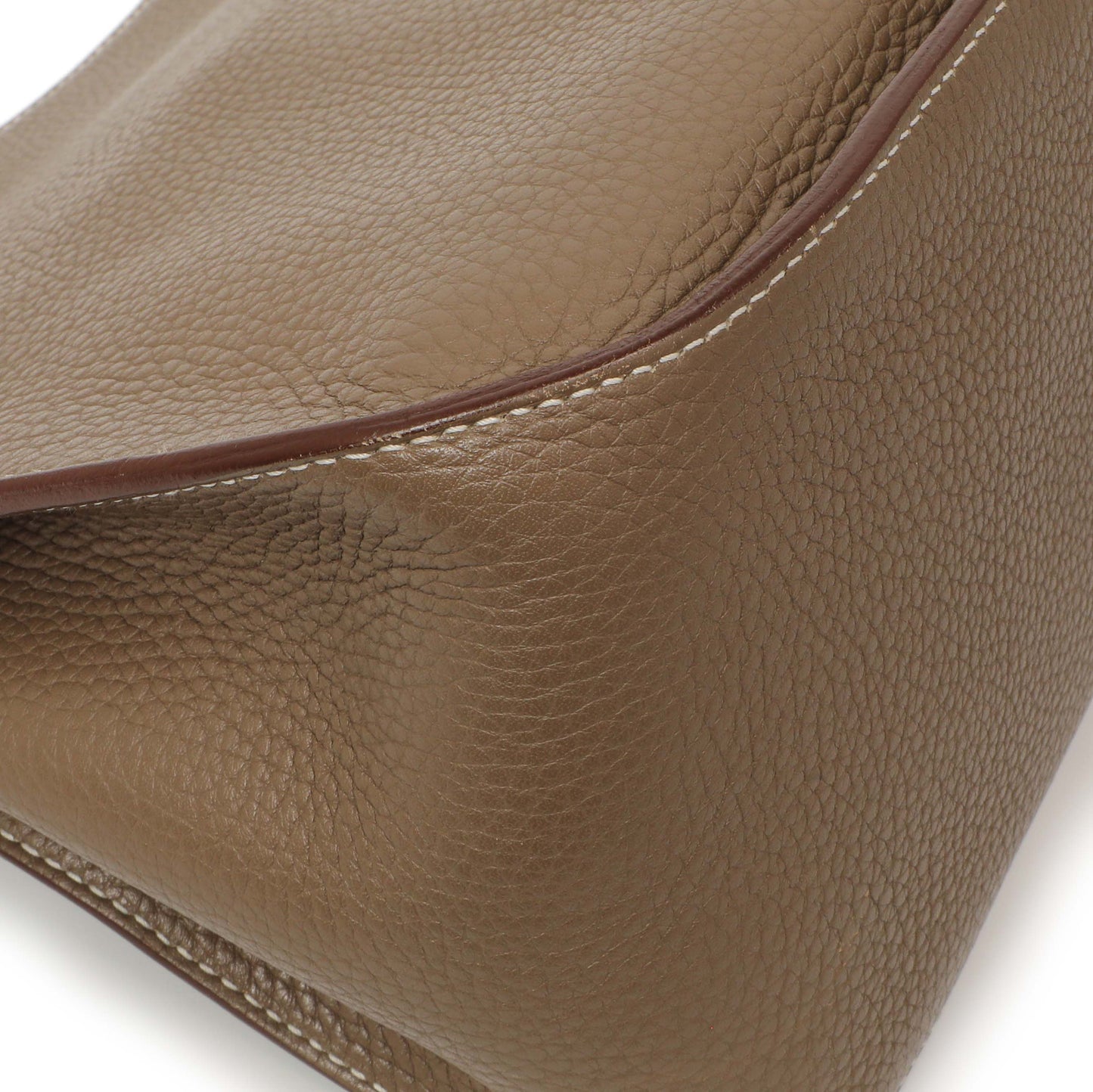 Exclusive Hermes Etoupe Taurillon Clemence Jypsiere 31 — Lifestyle View