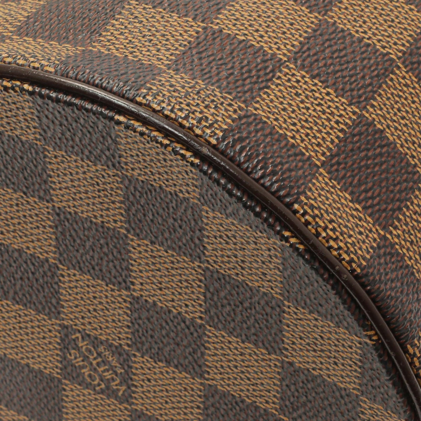 Exclusive Louis Vuitton Damier Ebene Papillon 30 — Detail View