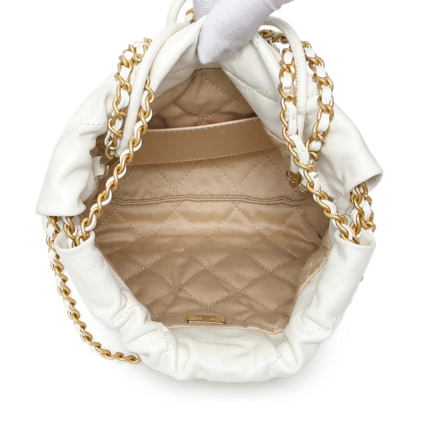 Exclusive Chanel White Shiny Calfskin Quilted Mini Chanel 22 — Alternate View 8