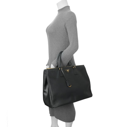 Exclusive Prada Black Saffiano Large Galleria Double Zip Tote — Alternate View 10