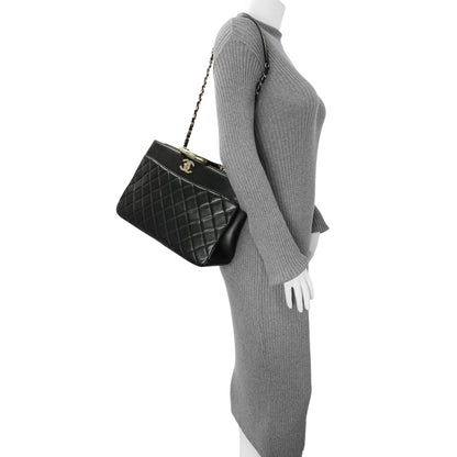 Exclusive Chanel Black Quilted Lambskin Large Carry Chic Shopping Tote — Alternate View 7