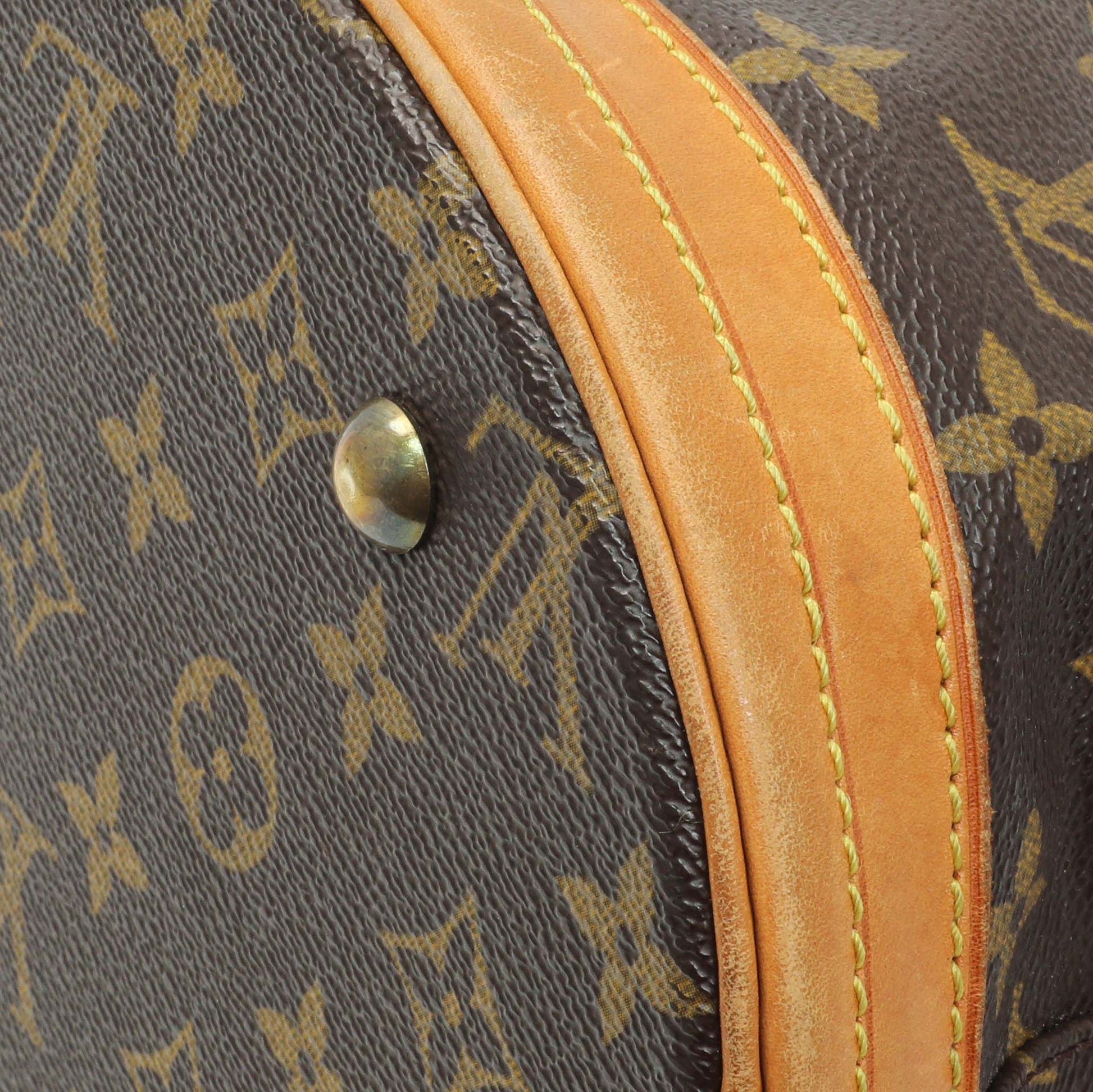 Exclusive Louis Vuitton Monogram Petit Bucket 23 — Alternate View 7
