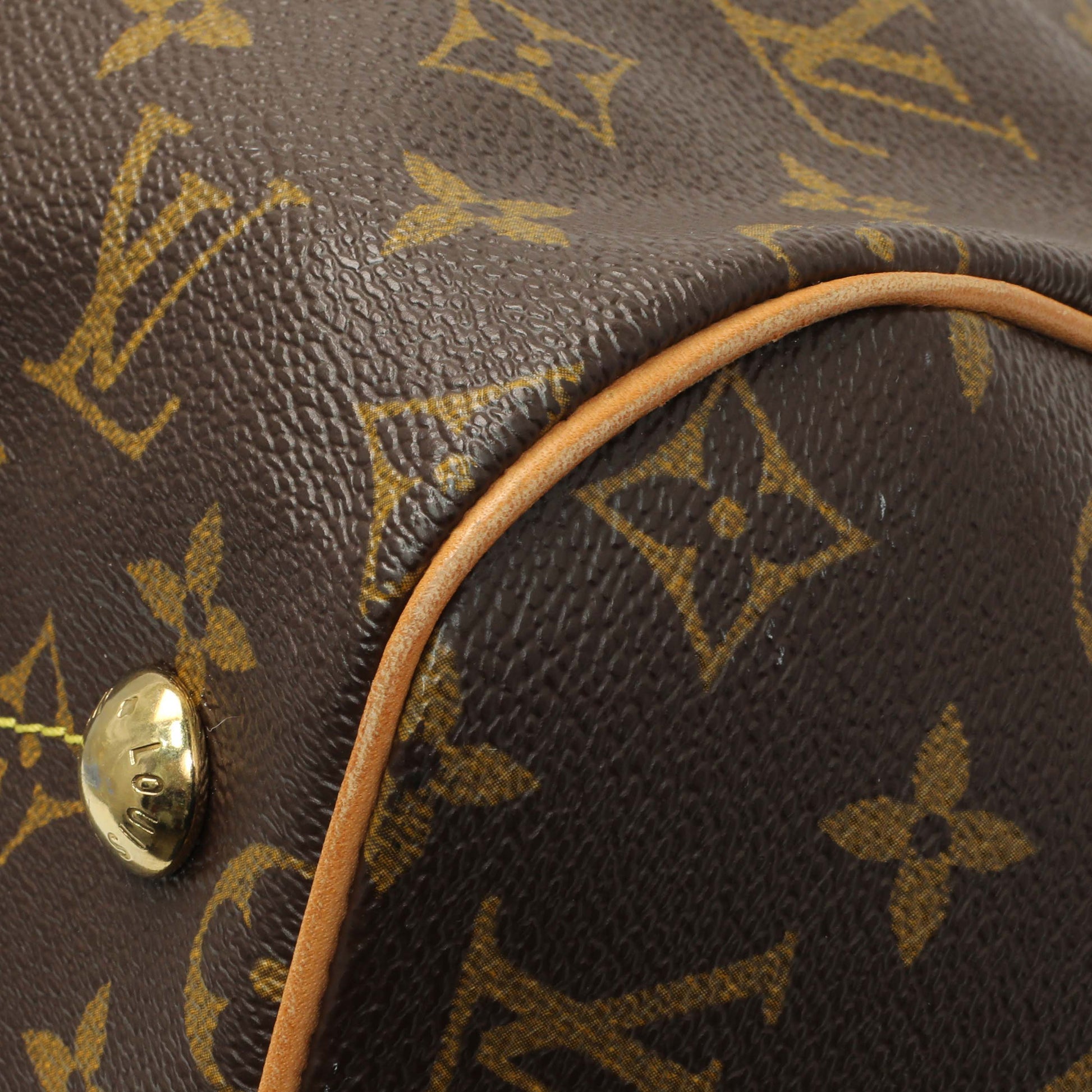 Exclusive Louis Vuitton Monogram Tivoli GM — Detail View