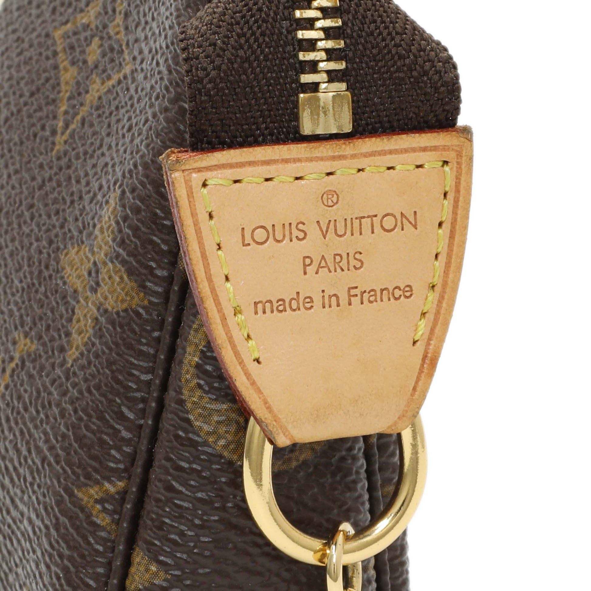Exclusive Louis Vuitton Monogram Mini Pochette Accessories — Detail View