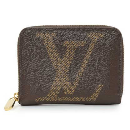 Exclusive Louis Vuitton Monogram Giant Zippy Coin Purse — Front View