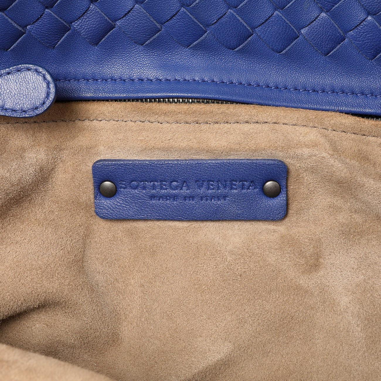 Exclusive Bottega Veneta Blue Nappa Intrecciato Medium Garda Bag — Alternate View 9