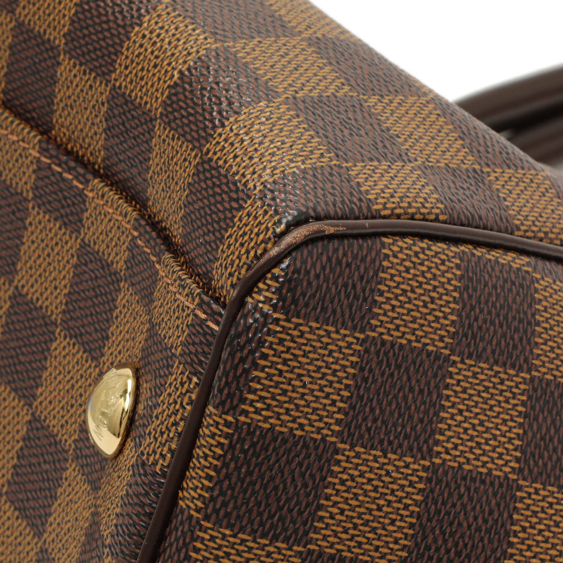 Exclusive Louis Vuitton Damier Ebene Trevi PM — Detail View