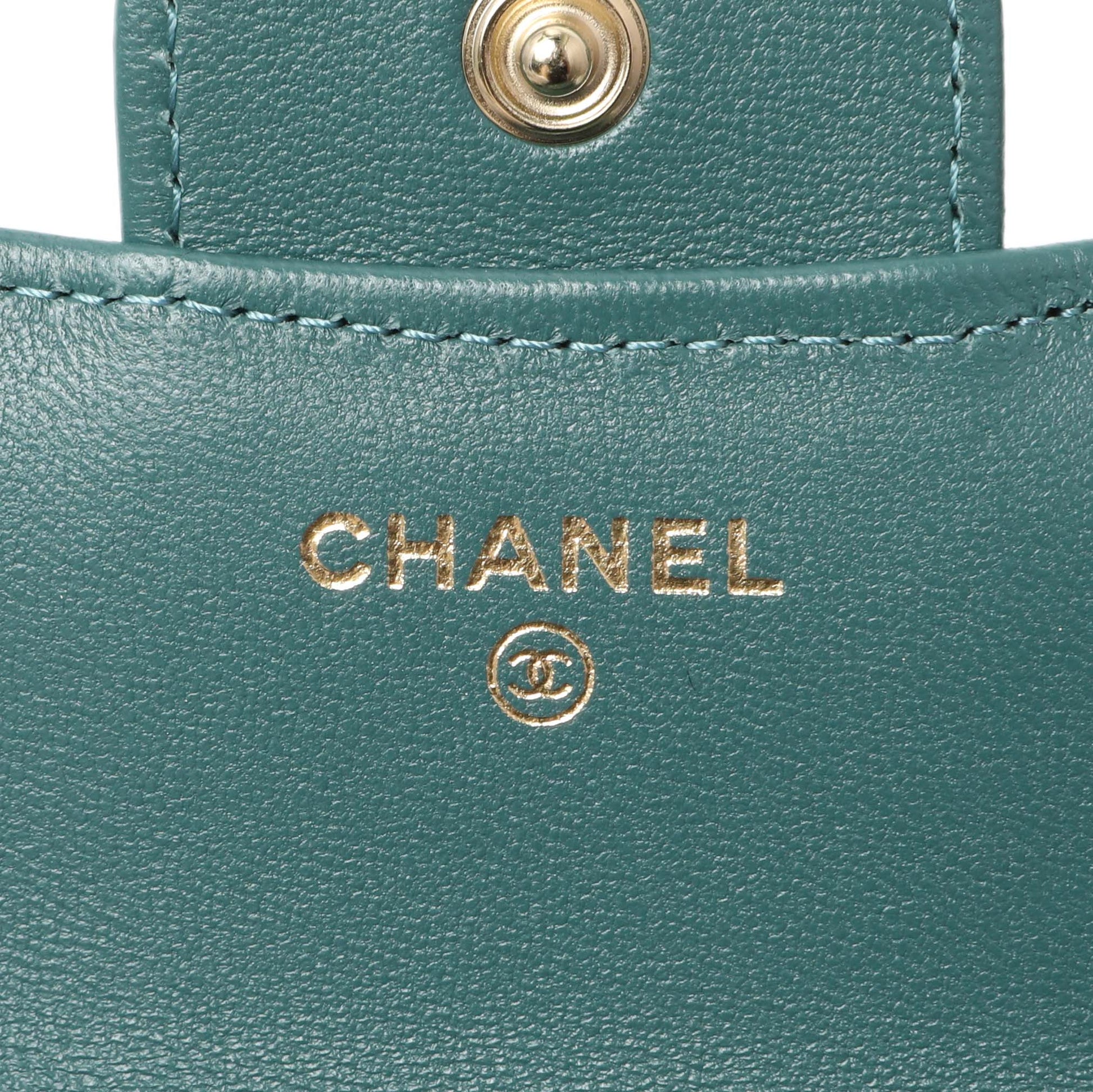 Exclusive Chanel Teal Lambskin Top Handle Flap Coin Purse With Chain — Detail View