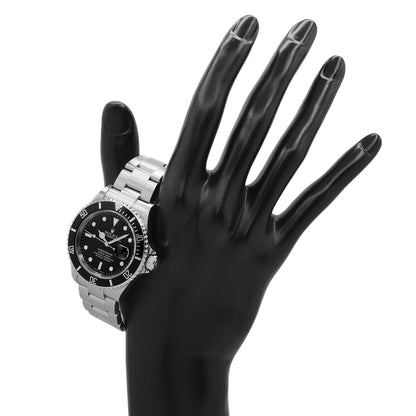 Exclusive Rolex Stainless Steel Submariner Date    16610 — Detail View