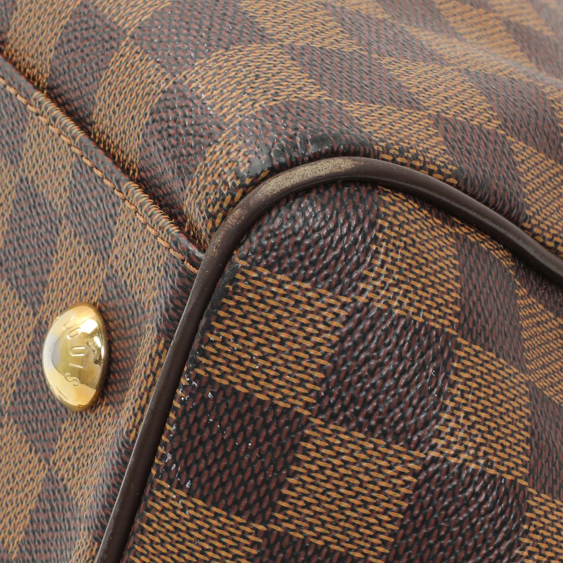 Exclusive Louis Vuitton Damier Ebene Trevi PM — Detail View