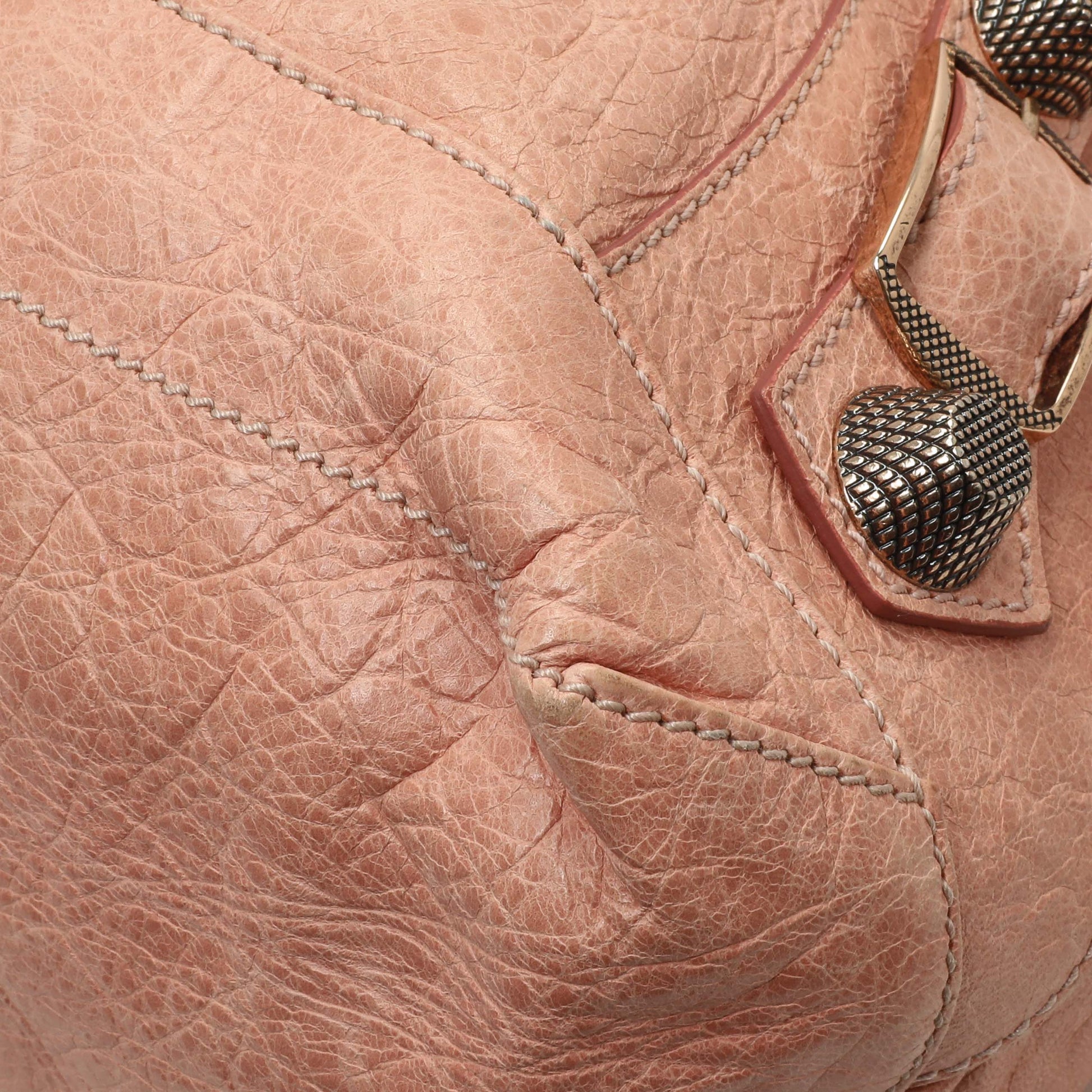 Exclusive Balenciaga Pink Agneau Giant 21 Hardware Day Hobo — Detail View