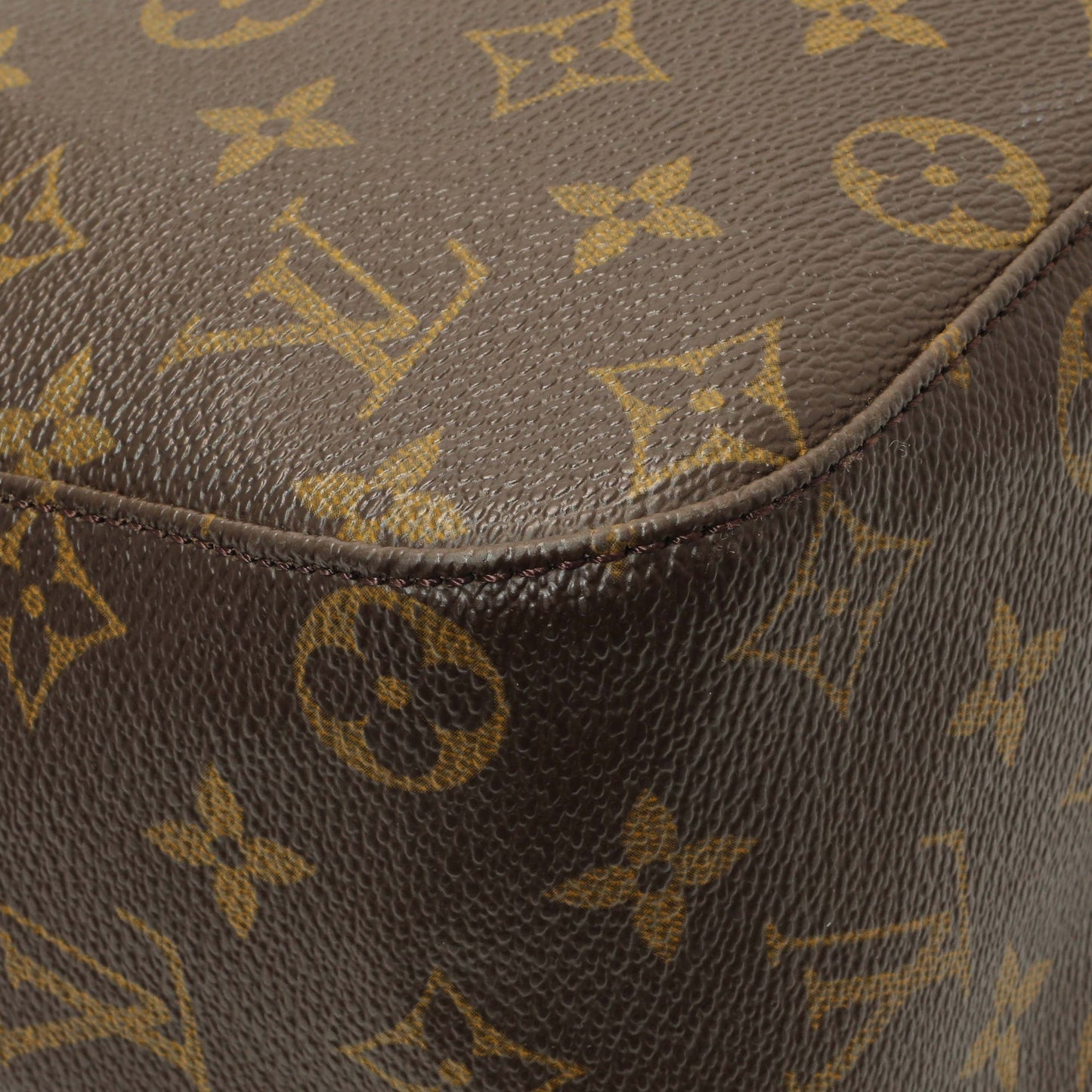Exclusive Louis Vuitton Monogram Looping GM — Top View