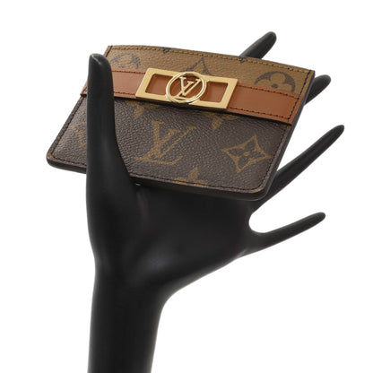 Exclusive Louis Vuitton Reverse Monogram Dauphine Card Holder — Lifestyle View