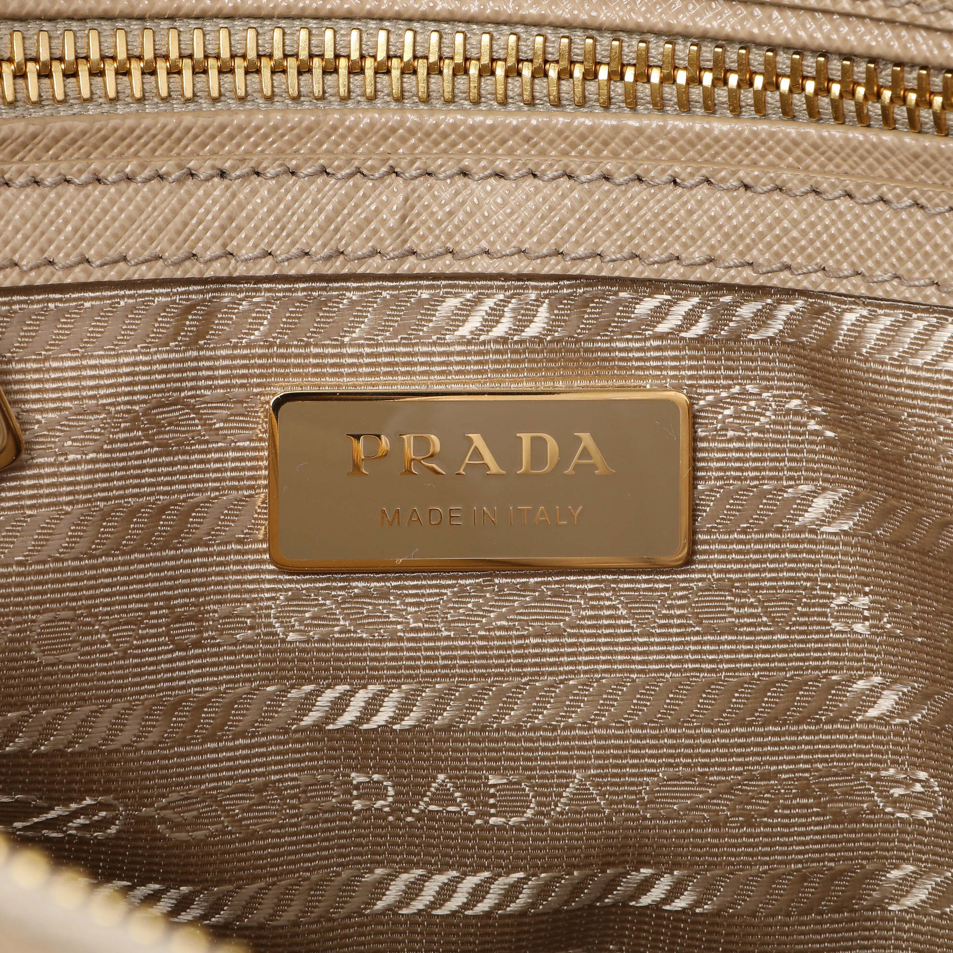 Exclusive Prada Beige Saffiano Lux Mini Galleria Double Zip Tote — Detail View