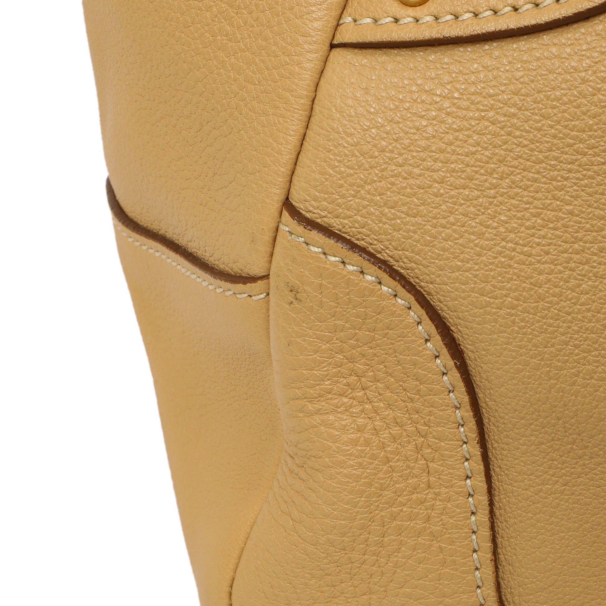Exclusive Prada Beige Vitello Daino Shoulder Bag — Alternate View 10