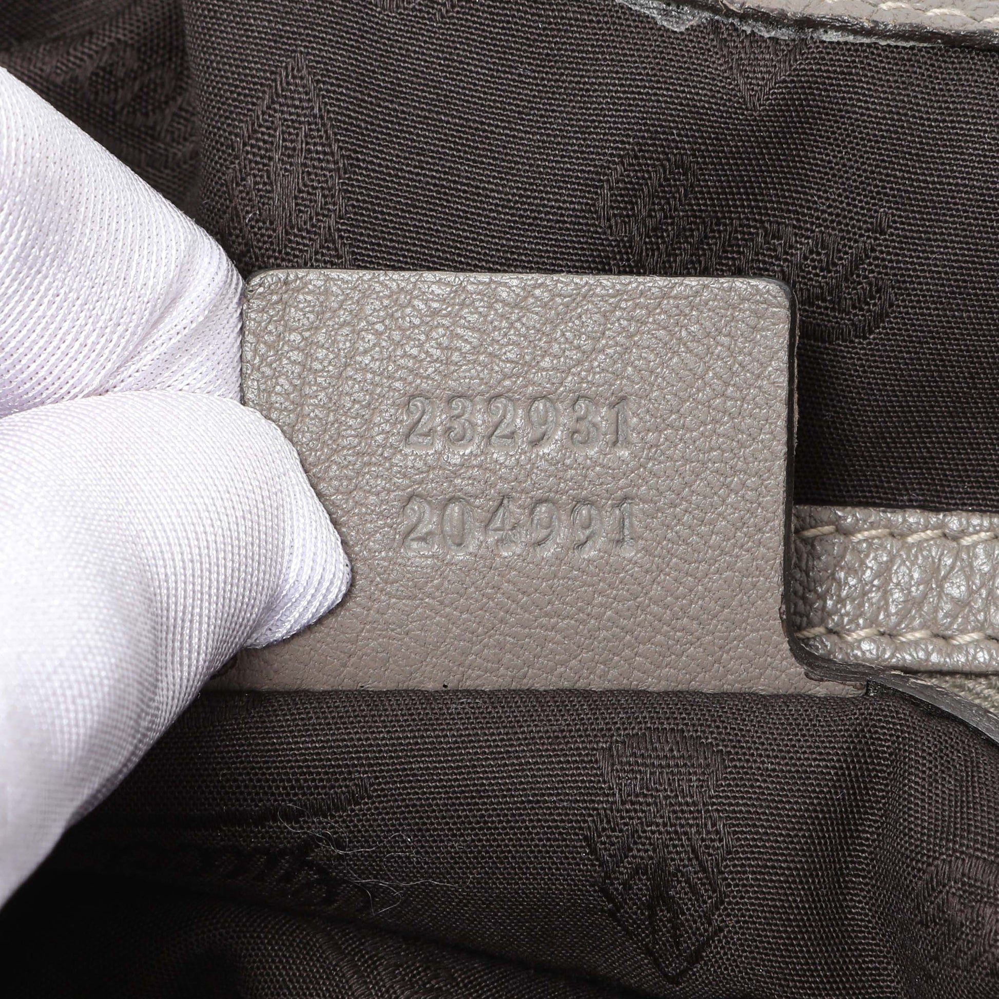 Exclusive Gucci Grey Calfskin G Wave Shoulder Bag — Alternate View 10