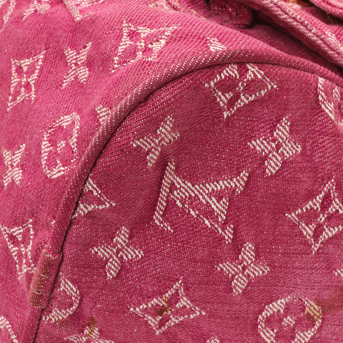 Exclusive Louis Vuitton Pink Monogram Denim Neo Speedy — Detail View