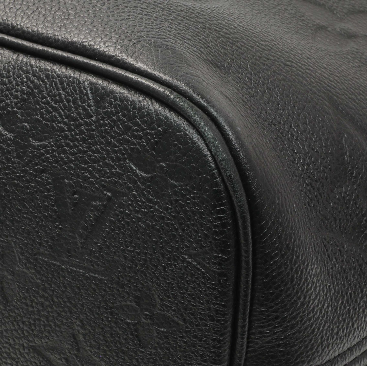Exclusive Louis Vuitton Black Empreinte Monogram Giant Neverfull MM — Detail View