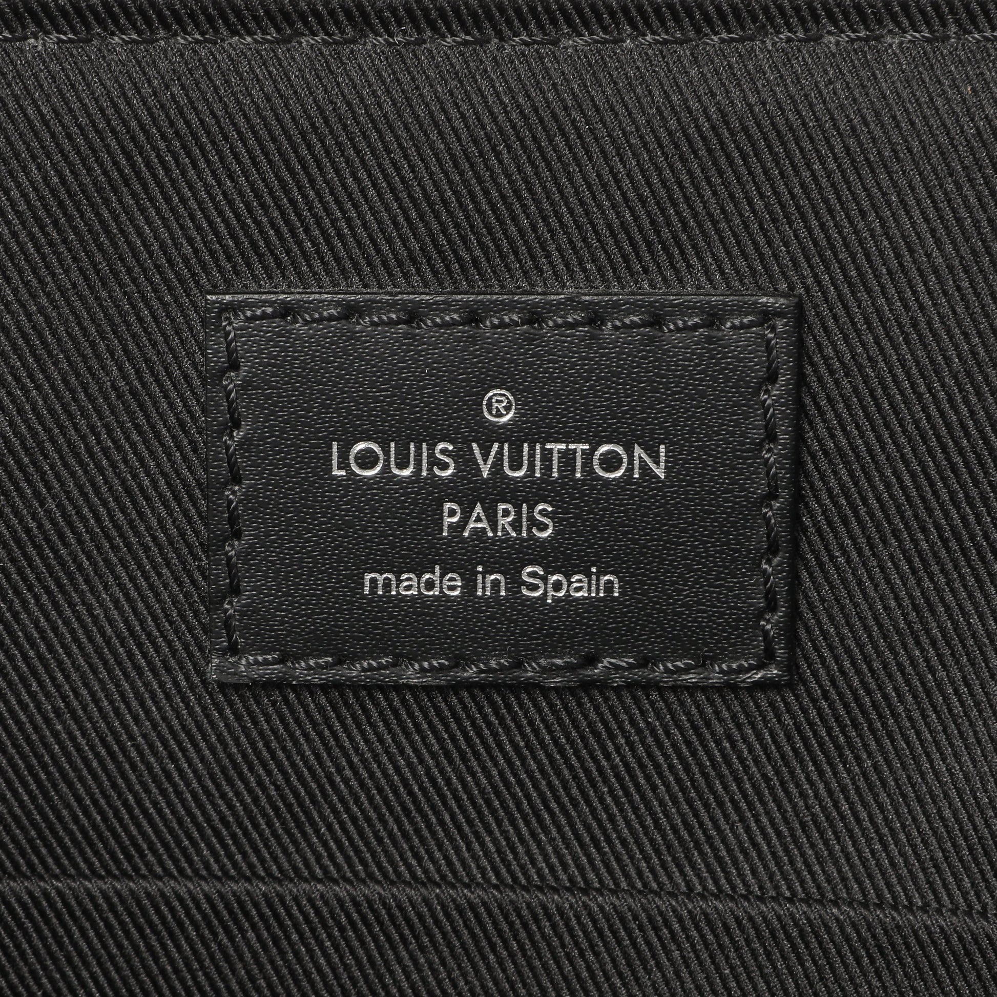 Exclusive Louis Vuitton Damier Graphite District PM — Detail View