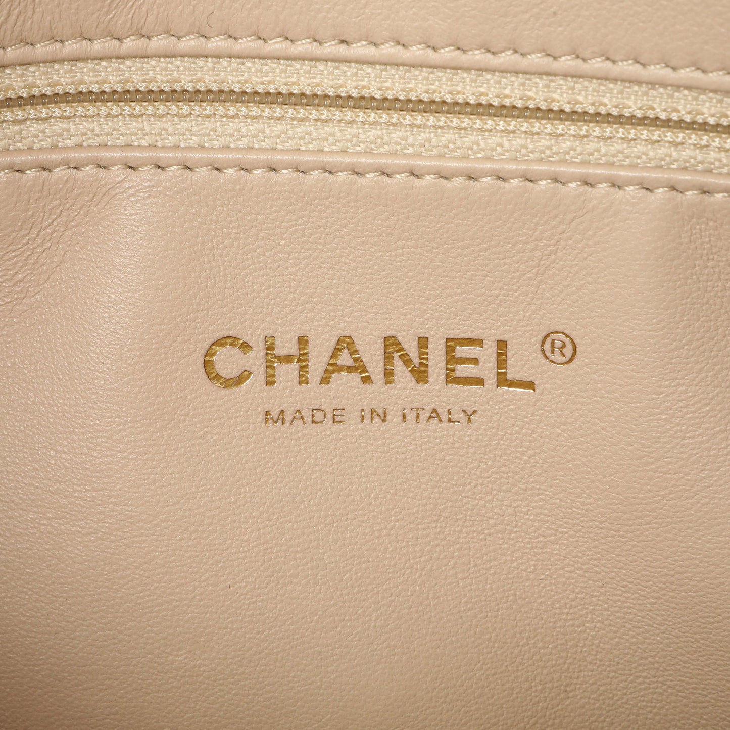 Exclusive Chanel Black Quilted Lambskin Large Carry Chic Shopping Tote — Detail View